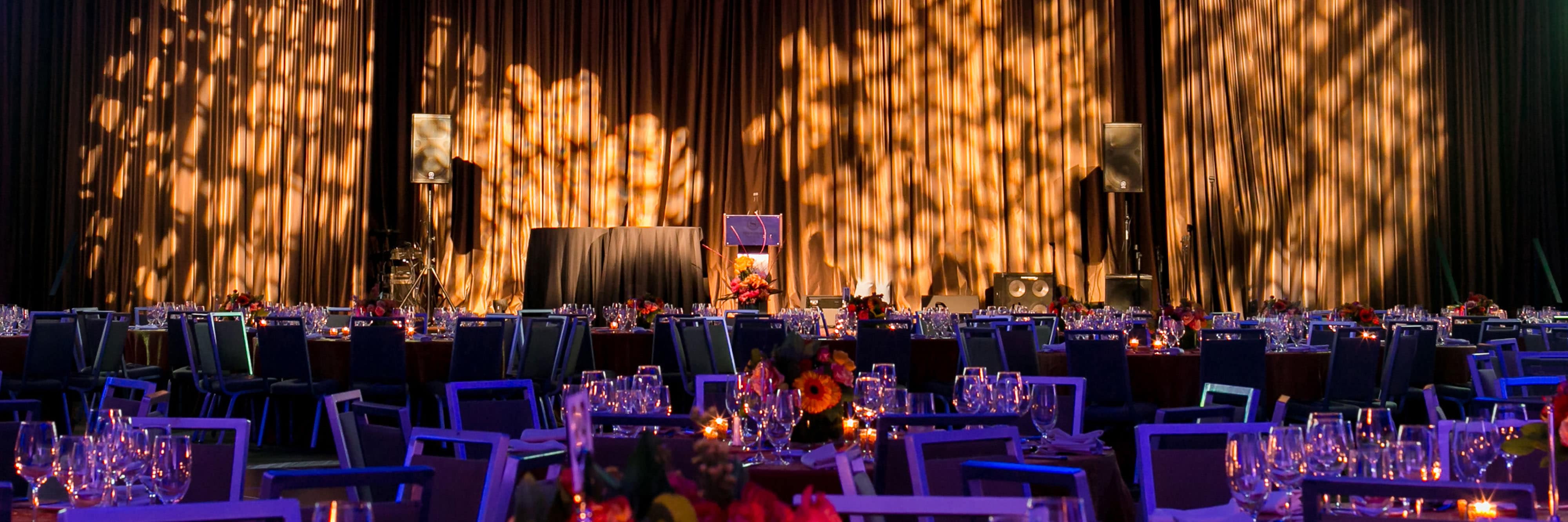 宴会厅活动布置