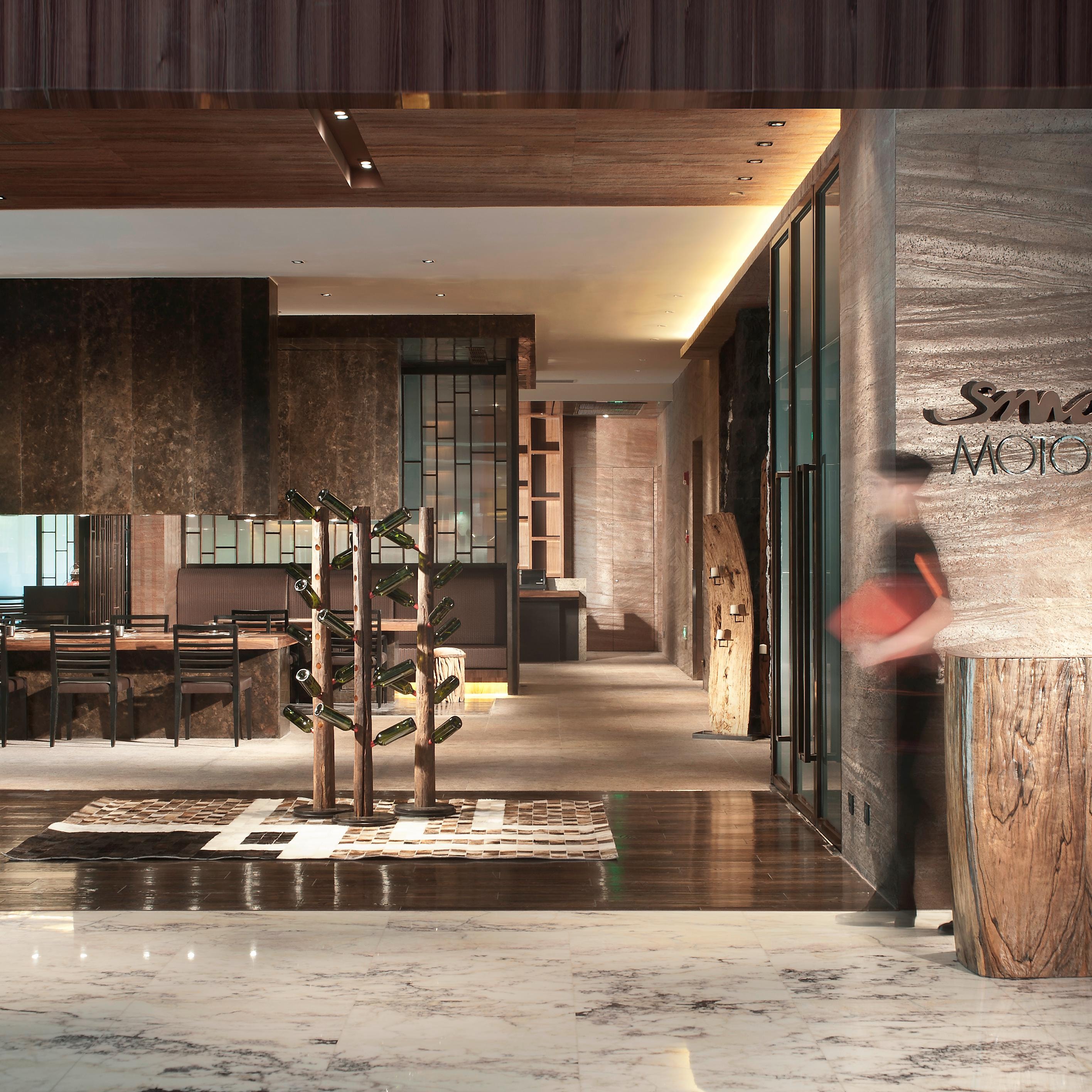 上海漕河泾万丽酒店