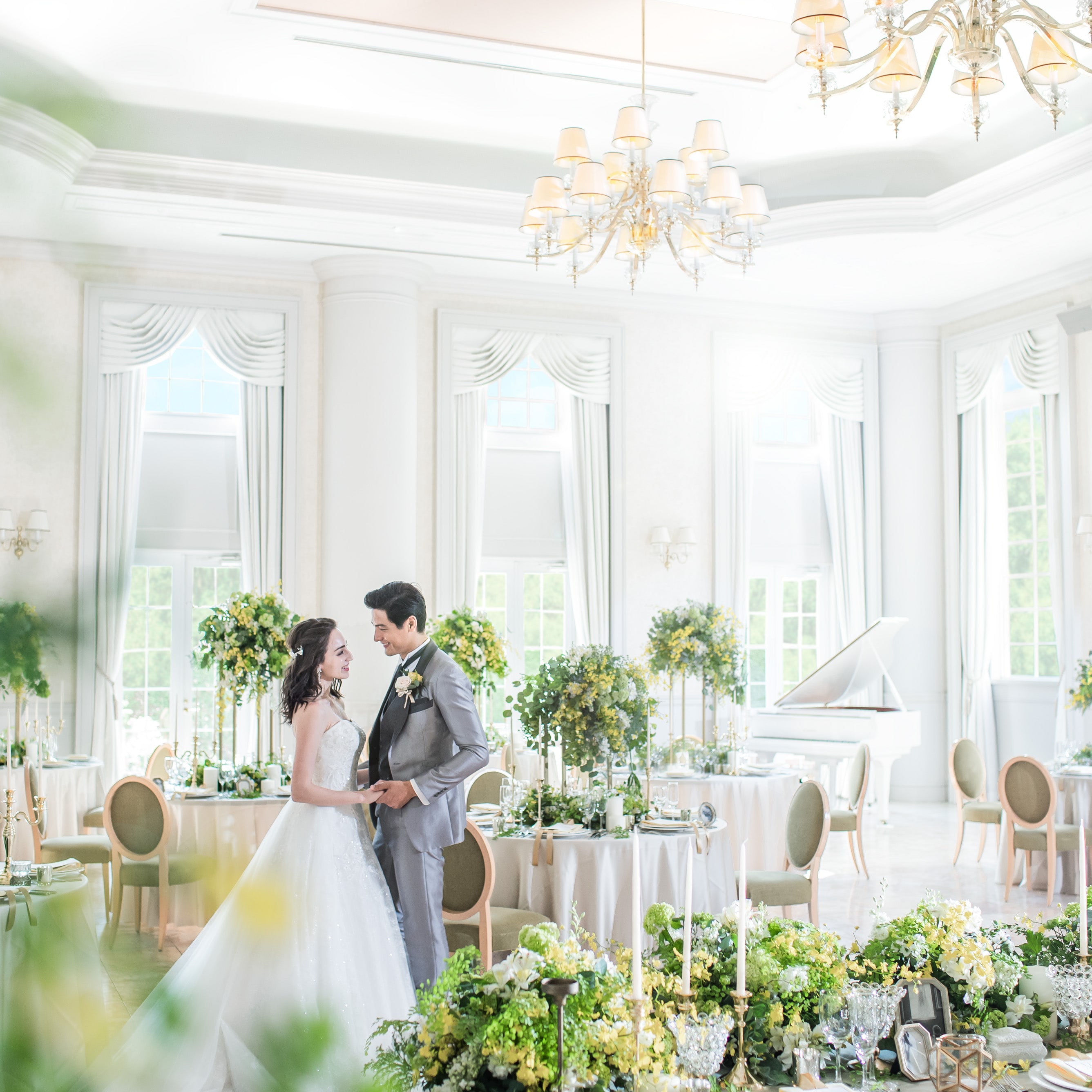 身穿裙装的新娘