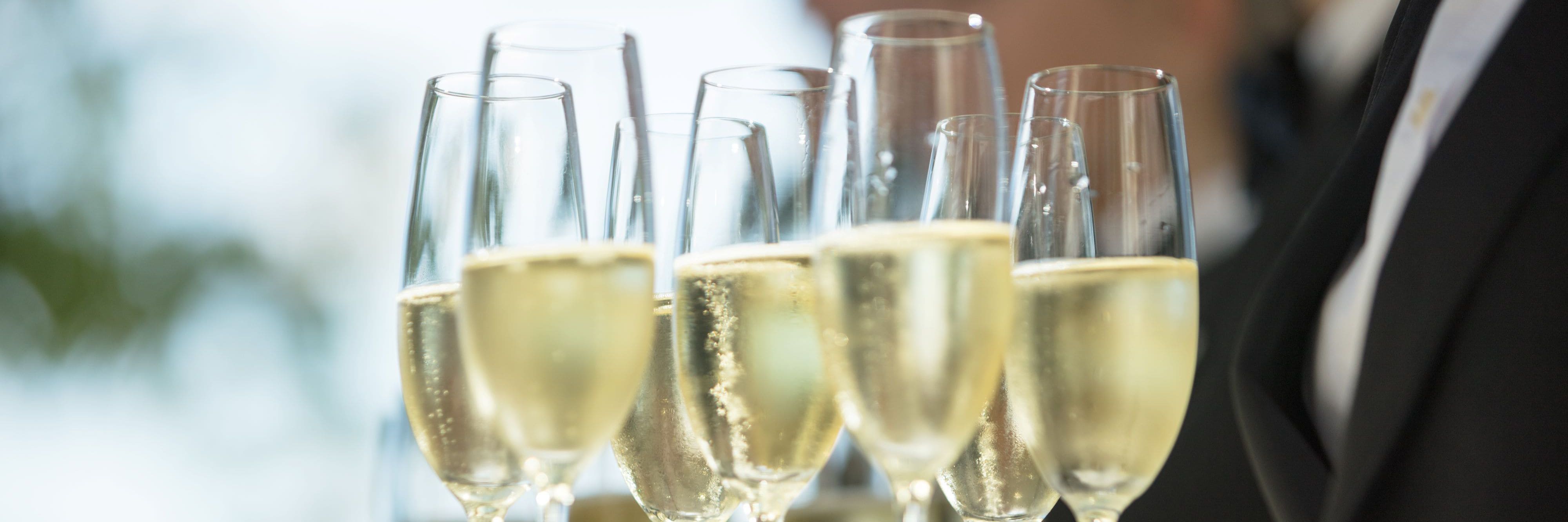 餐饮服务：食品和饮品