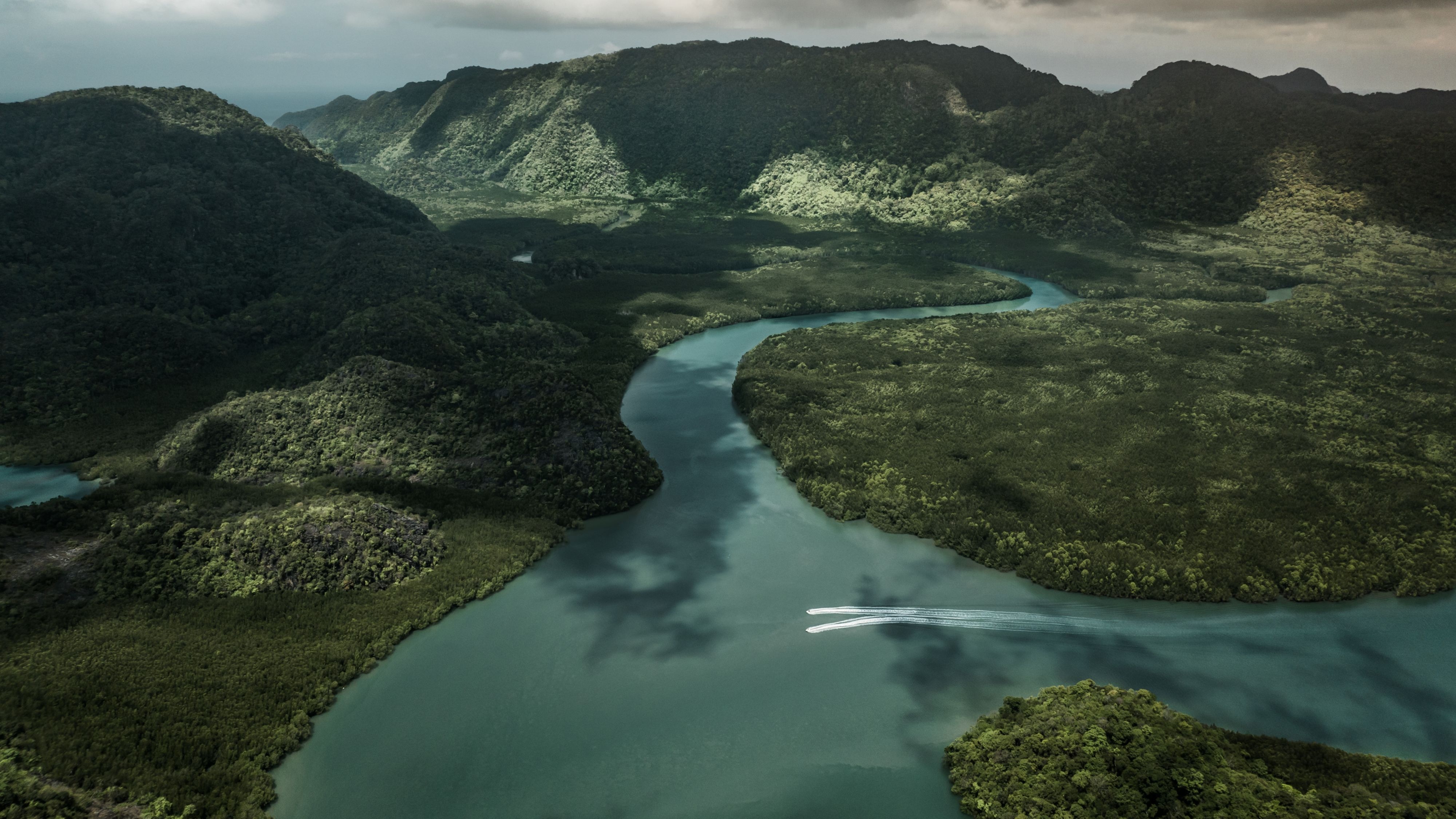 兰卡威碧绿山水风景