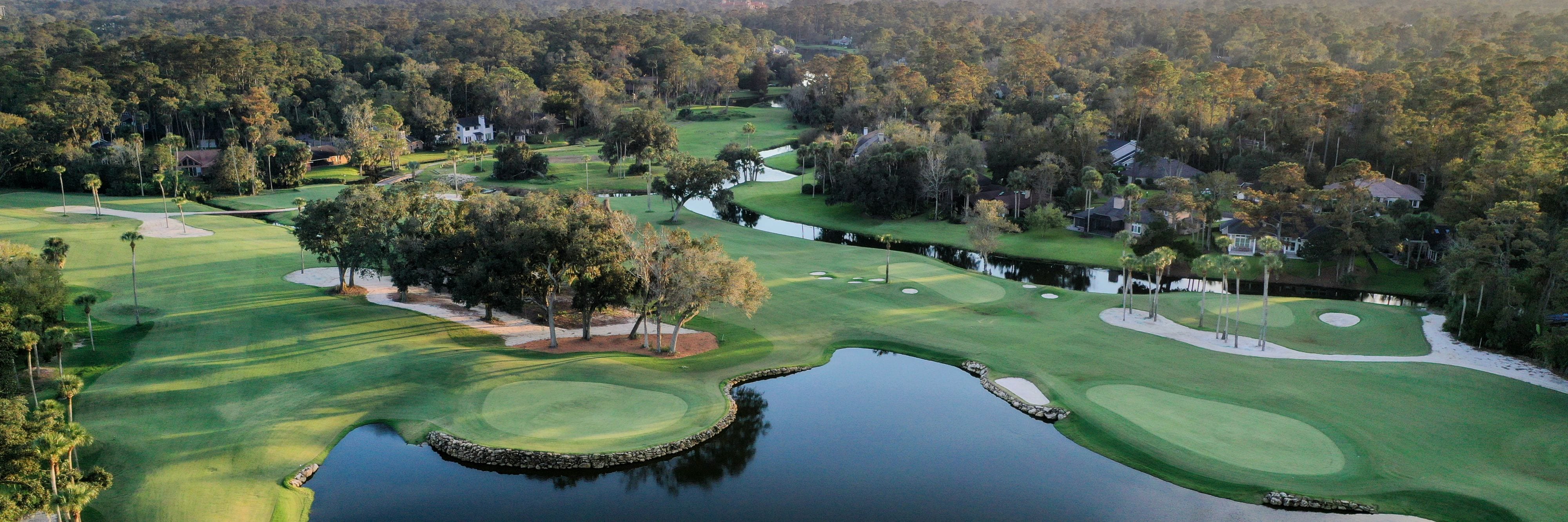 高尔夫球场景观