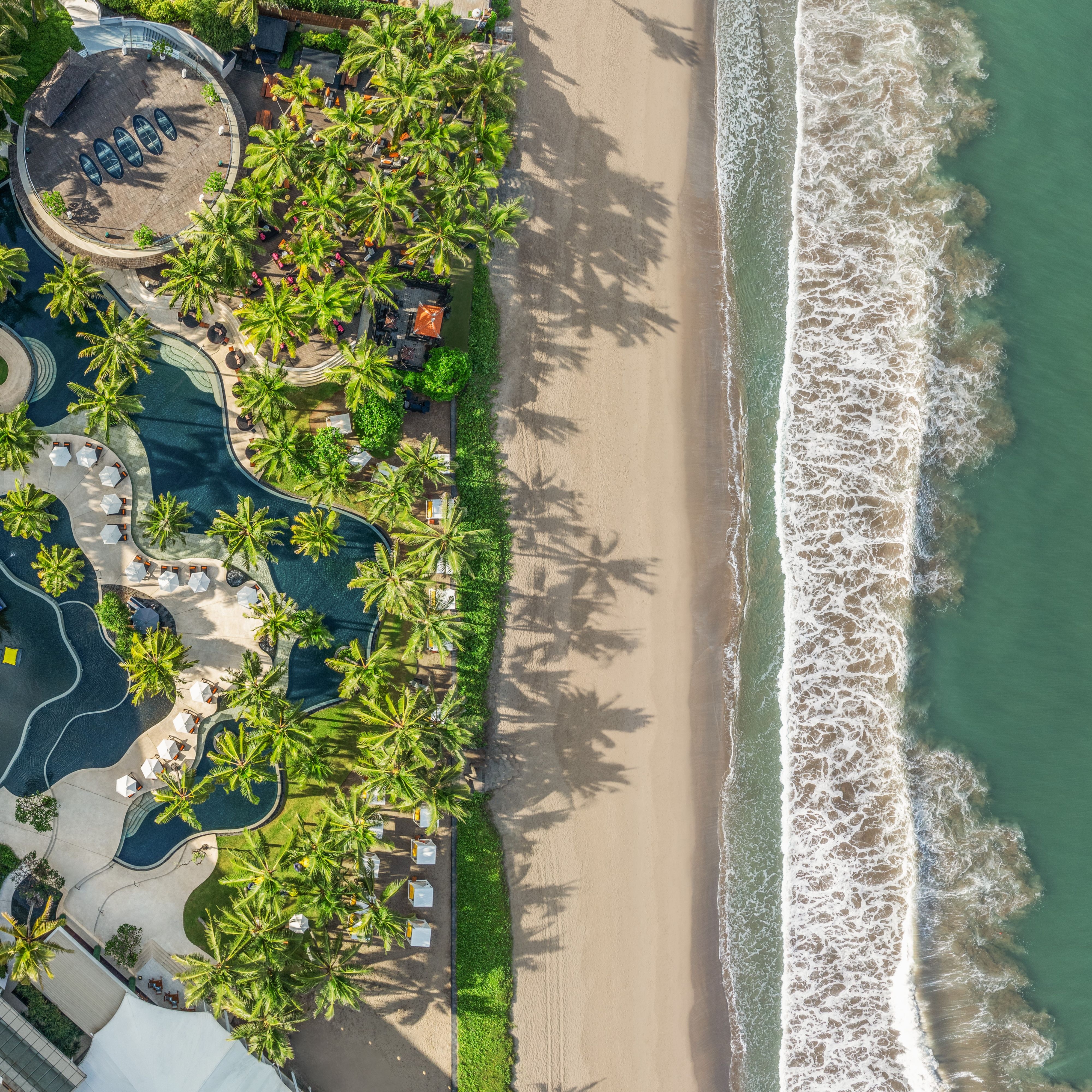 鸟瞰图泳池露台