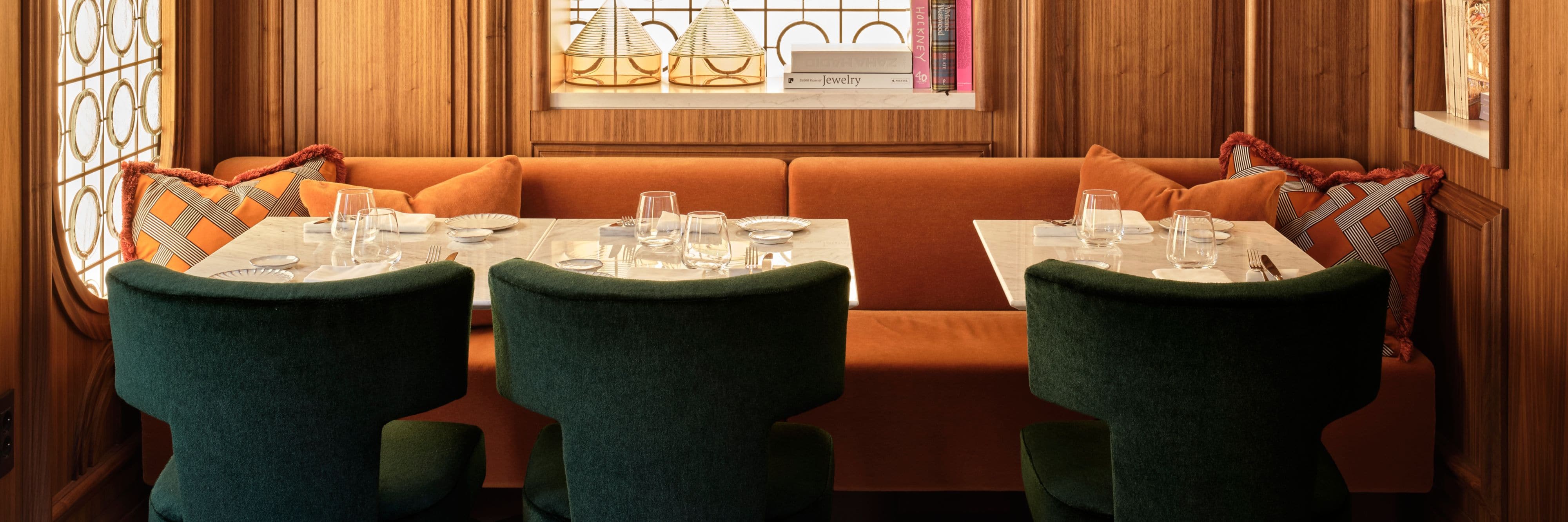 Restaurant dining table